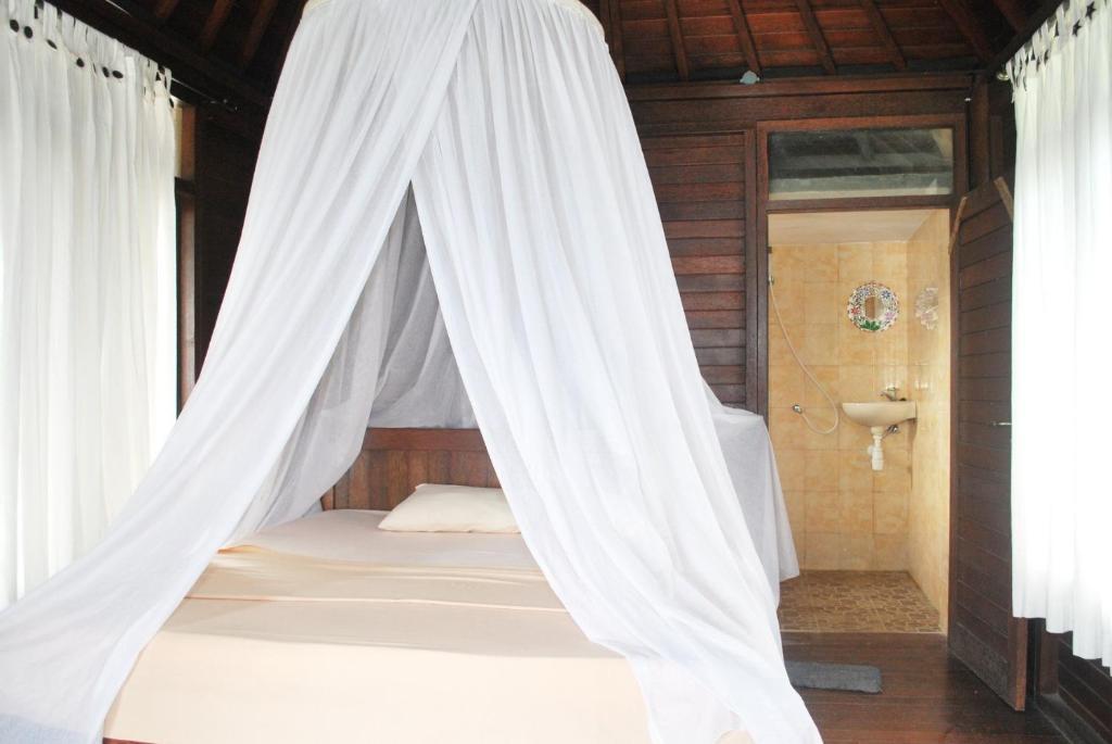 Rama Beach Inn Nusa Lembongan Room photo