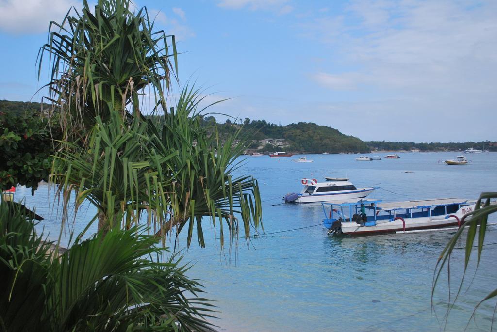 Rama Beach Inn Nusa Lembongan Exterior photo
